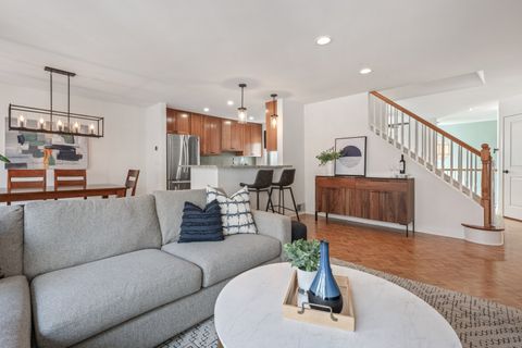 Tiny photo for 2736 N Hampden Court #205, Chicago, IL 60614 (MLS # 12617230)