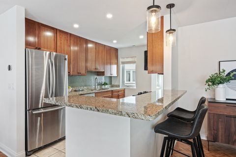 Tiny photo for 2736 N Hampden Court #205, Chicago, IL 60614 (MLS # 12617230)