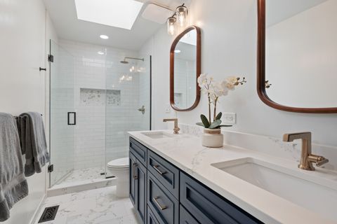 Tiny photo for 2736 N Hampden Court #205, Chicago, IL 60614 (MLS # 12617230)