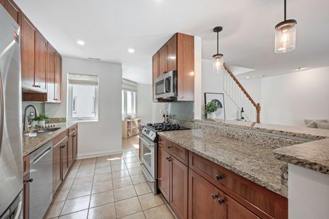 Tiny photo for 2736 N Hampden Court #205, Chicago, IL 60614 (MLS # 12617230)