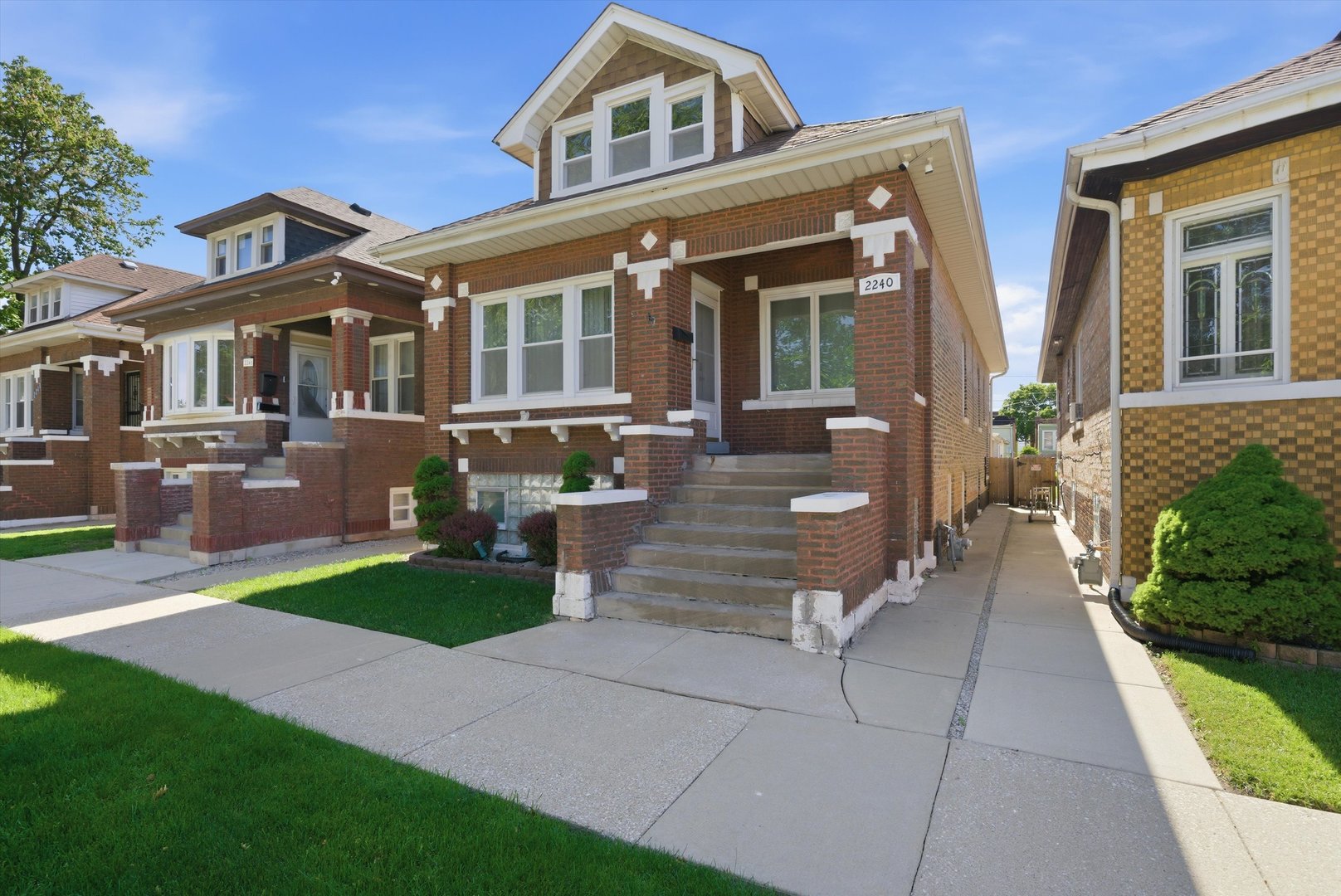2240 Highland Avenue