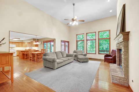 Tiny photo for 12514 W 101st Avenue, St. John, IN 46373 (MLS # 12455111)