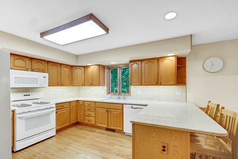 Tiny photo for 12514 W 101st Avenue, St. John, IN 46373 (MLS # 12455111)