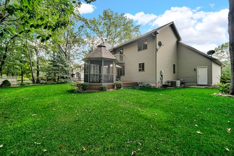 Tiny photo for 12514 W 101st Avenue, St. John, IN 46373 (MLS # 12455111)