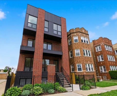 Photo of 6414 N Francisco Avenue #102, Chicago, IL 60645 (MLS # 12678004)
