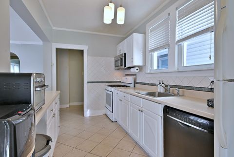 Tiny photo for 1429 Gunderson Avenue, Berwyn, IL 60402 (MLS # 12469585)