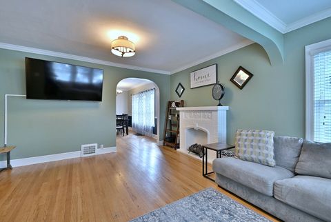 Tiny photo for 1429 Gunderson Avenue, Berwyn, IL 60402 (MLS # 12469585)
