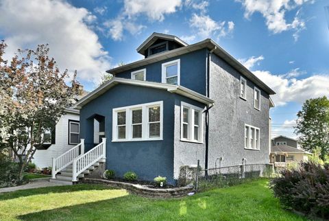 Photo of 1429 Gunderson Avenue, Berwyn, IL 60402 (MLS # 12469585)