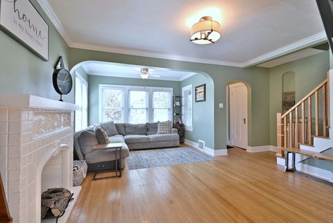 Tiny photo for 1429 Gunderson Avenue, Berwyn, IL 60402 (MLS # 12469585)