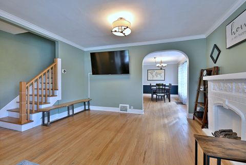 Tiny photo for 1429 Gunderson Avenue, Berwyn, IL 60402 (MLS # 12469585)