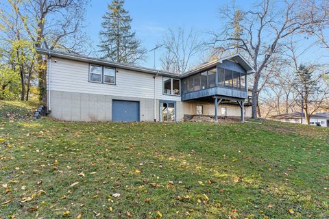 A home in South Elgin