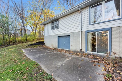 A home in South Elgin