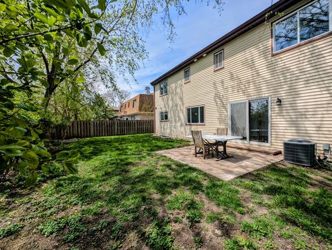 Tiny photo for 235 E manchester Drive, Wheeling, IL 60090 (MLS # 12572329)