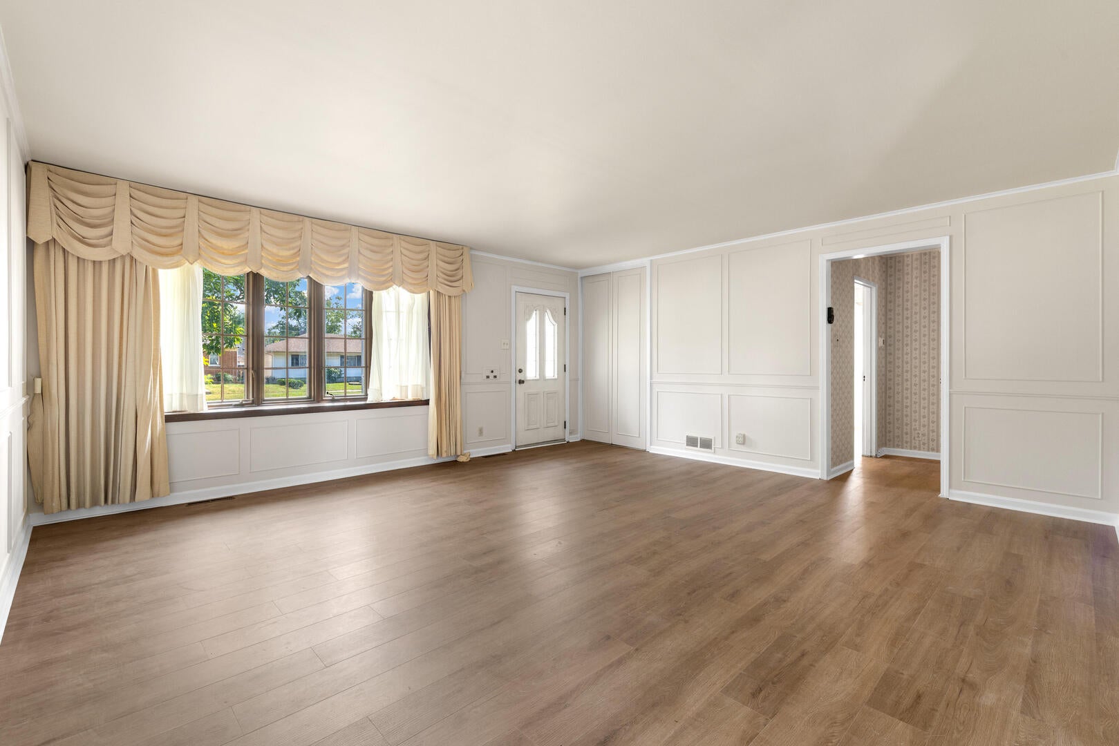 17606 N Burnham Avenue