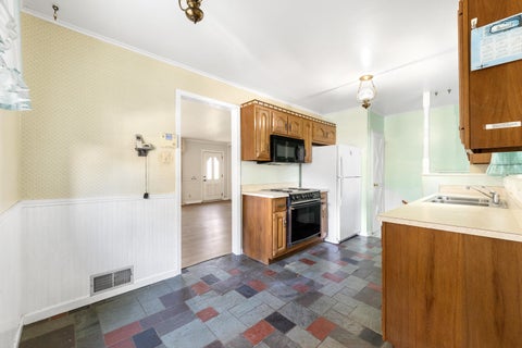 Tiny photo for 17606 N Burnham Avenue, Lansing, IL 60438 (MLS # 12763590)