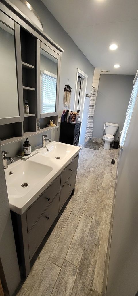 Tiny photo for 700 Susan Street, Sycamore, IL 60178 (MLS # 12493586)