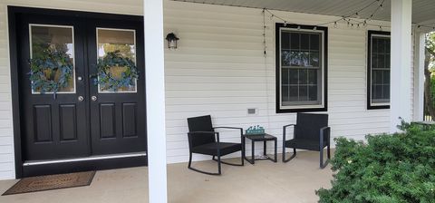 Tiny photo for 700 Susan Street, Sycamore, IL 60178 (MLS # 12493586)