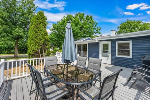 Tiny photo for 51 W Harrison Road, Lombard, IL 60148 (MLS # 12668186)