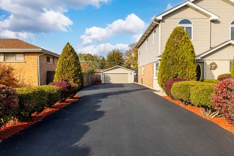 Tiny photo for 7806 W 83rd Street, Bridgeview, IL 60455 (MLS # 12558276)