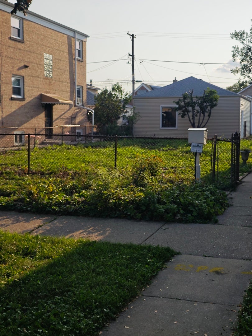2922 N 75TH Court