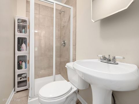 Tiny photo for 605 Commanche Court, Carol Stream, IL 60188 (MLS # 12628648)