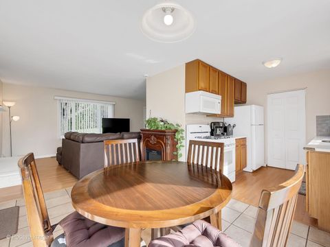 Tiny photo for 605 Commanche Court, Carol Stream, IL 60188 (MLS # 12628648)