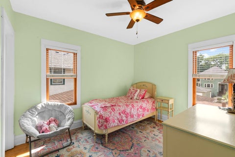 Tiny photo for 819 Wenonah Avenue, Oak Park, IL 60304 (MLS # 12749097)
