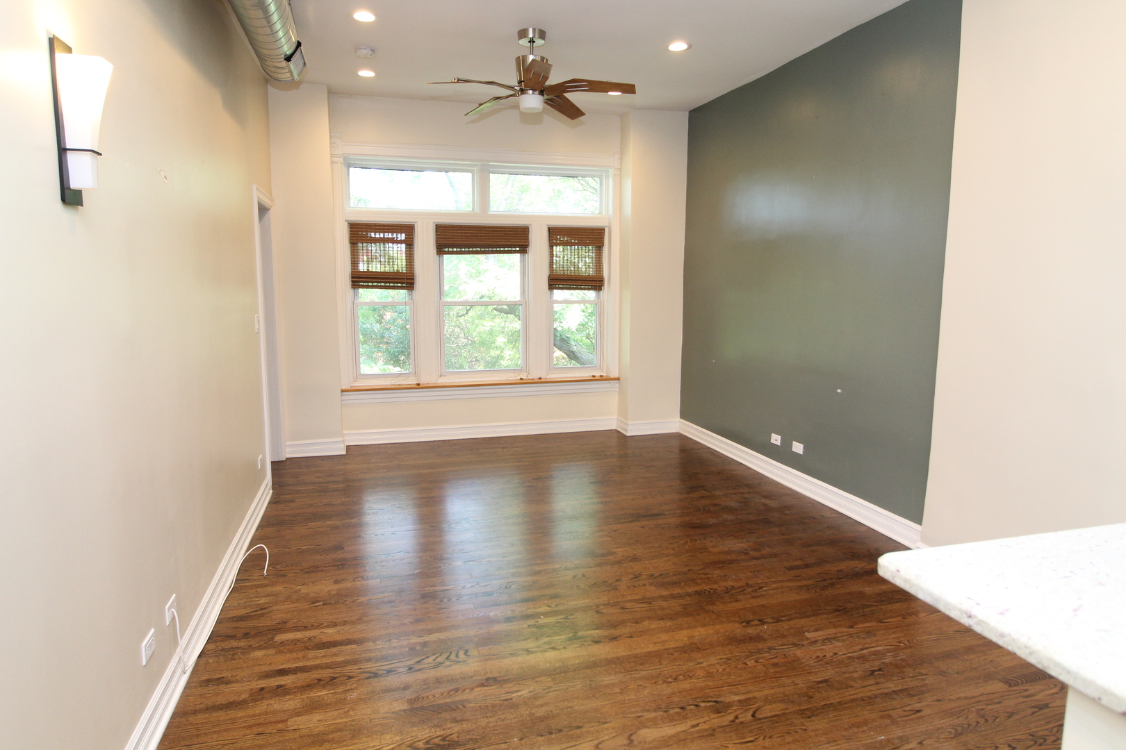 2155 W Potomac Avenue 1F