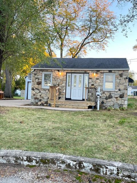 Tiny photo for 513 W 7th Street, Rock Falls, IL 61071 (MLS # 12503333)
