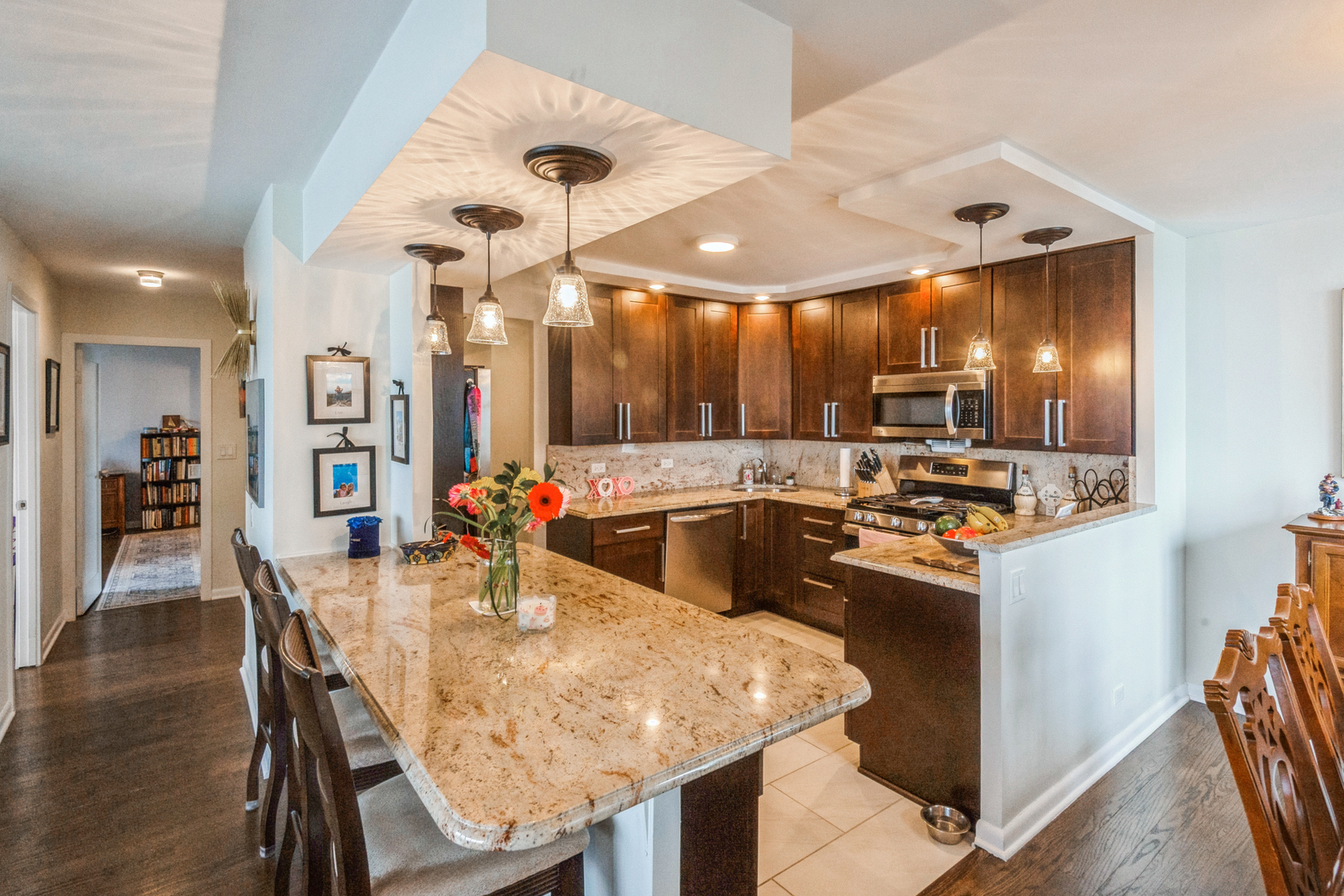 400 E RANDOLPH Street 3209