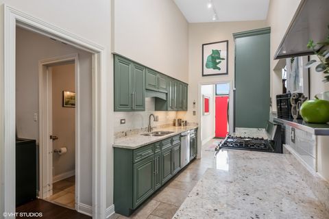 Tiny photo for 319 E Huntington Lane, Elmhurst, IL 60126 (MLS # 12423828)
