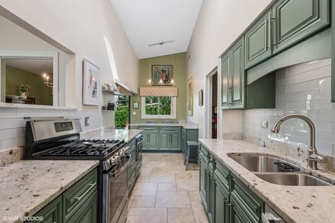 Tiny photo for 319 E Huntington Lane, Elmhurst, IL 60126 (MLS # 12423828)