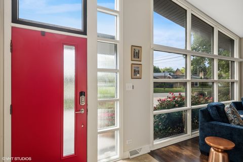Tiny photo for 319 E Huntington Lane, Elmhurst, IL 60126 (MLS # 12423828)