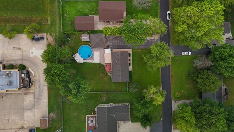 Tiny photo for 1915 E Clark Street, Diamond, IL 60416 (MLS # 12443920)