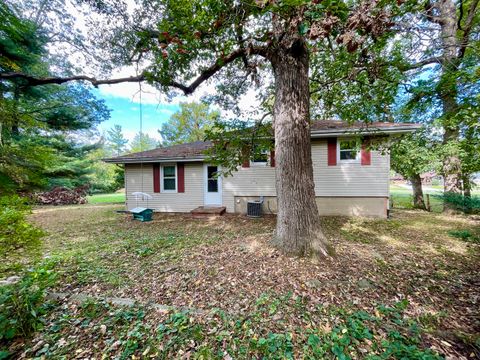 Tiny photo for 5596 Aspen Drive, St. Anne, IL 60964 (MLS # 12493183)