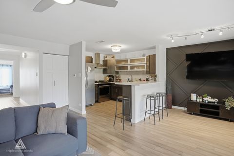 Tiny photo for 9609 Austin Avenue #W3, Oak Lawn, IL 60453 (MLS # 12581823)