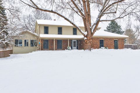 Photo of 3901 Weathervane Lane, Crystal Lake, IL 60012 (MLS # 12507443)