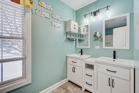 Tiny photo for 3901 Weathervane Lane, Crystal Lake, IL 60012 (MLS # 12507443)