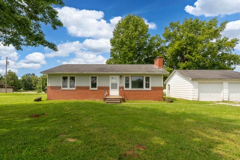 Tiny photo for 6793 Giant City Road, Carbondale, IL 62902 (MLS # 12735036)