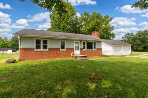 Tiny photo for 6793 Giant City Road, Carbondale, IL 62902 (MLS # 12735036)