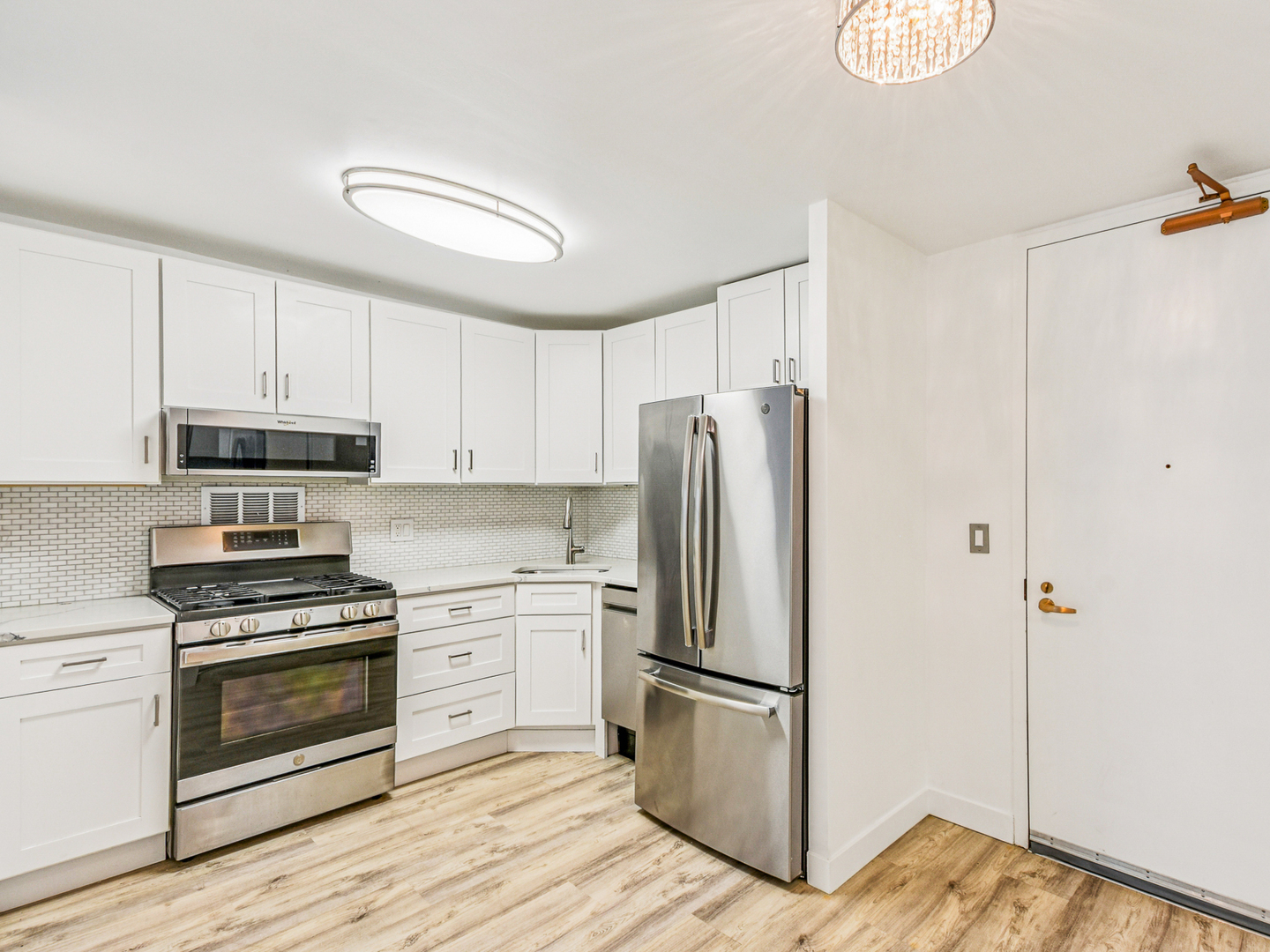 400 E RANDOLPH Street 1804