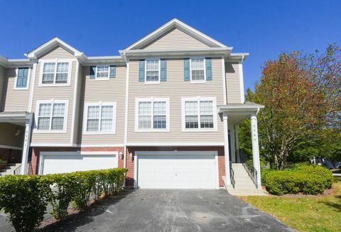 Tiny photo for 2305 Hudson Circle, Aurora, IL 60502 (MLS # 12478884)