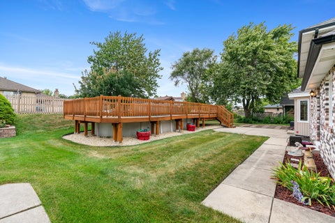 Tiny photo for 15020 Landings Lane, Oak Forest, IL 60452 (MLS # 12757967)