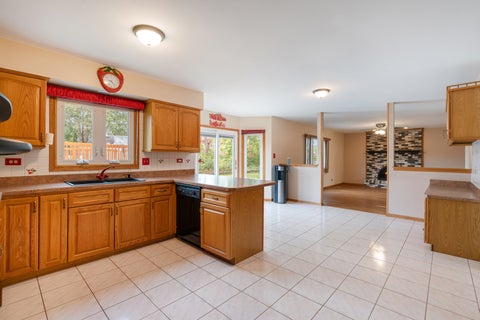 Tiny photo for 15020 Landings Lane, Oak Forest, IL 60452 (MLS # 12757967)