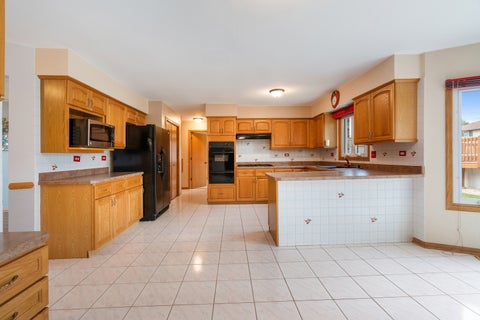 Tiny photo for 15020 Landings Lane, Oak Forest, IL 60452 (MLS # 12757967)