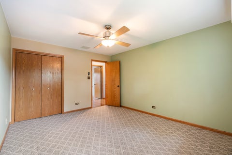 Tiny photo for 15020 Landings Lane, Oak Forest, IL 60452 (MLS # 12757967)