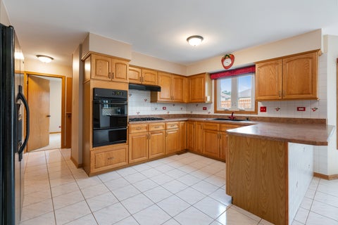 Tiny photo for 15020 Landings Lane, Oak Forest, IL 60452 (MLS # 12757967)