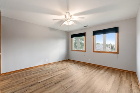 Tiny photo for 15020 Landings Lane, Oak Forest, IL 60452 (MLS # 12757967)