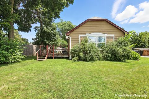 Tiny photo for 42517 N Poplar Street, Antioch, IL 60002 (MLS # 12417255)