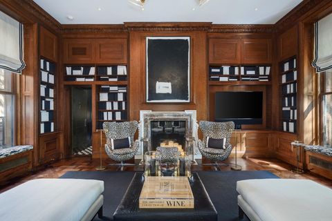 Tiny photo for 1500 N Astor Street #6, Chicago, IL 60610 (MLS # 12488776)